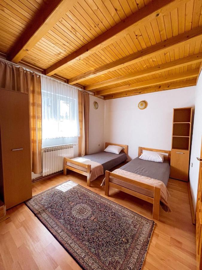 Adella Saraievo Exterior foto