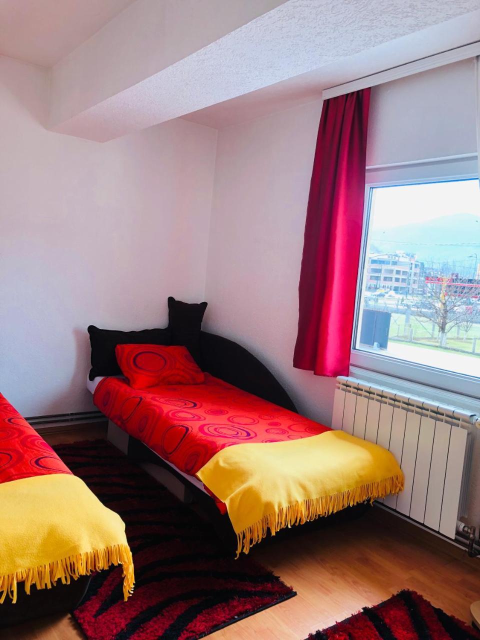Adella Saraievo Exterior foto